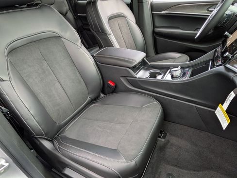 New 2026 Jeep Grand Cherokee 4WD image 36