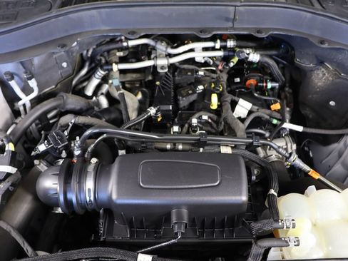 Used 2021 Ford Explorer XLT w/ Equipment Group 202A AWD/4WD image 27