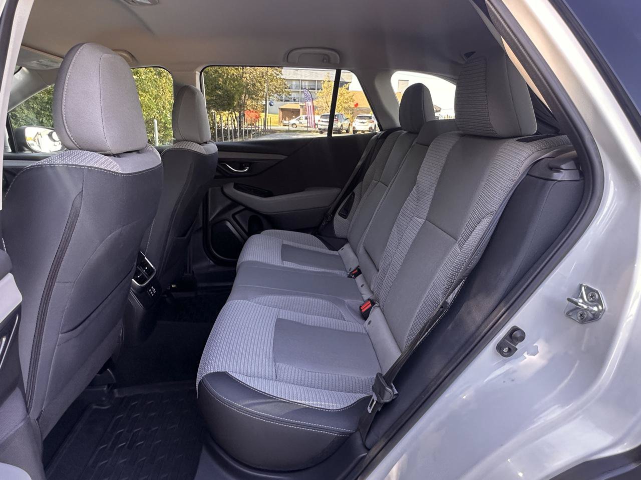 Used 2024 Subaru Outback Premium AWD/4WD image 26