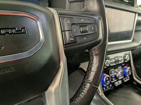 Used 2022 GMC Yukon Denali image 23