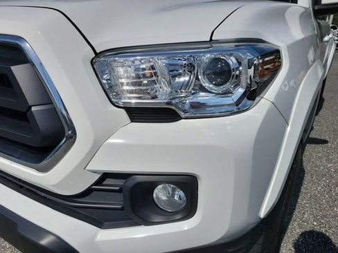 Used 2022 Toyota Tacoma SR5 w/ Technology Package RWD image 16