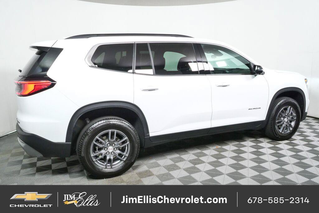 Certified 2025 GMC Acadia Elevation FWD image 2