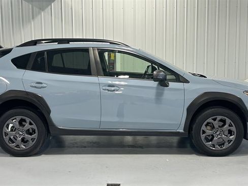 Used 2022 Subaru Crosstrek 2.5i Sport w/ Moonroof Package image 2