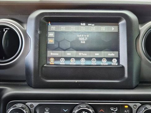 Used 2022 Jeep Wrangler Unlimited Sport image 11