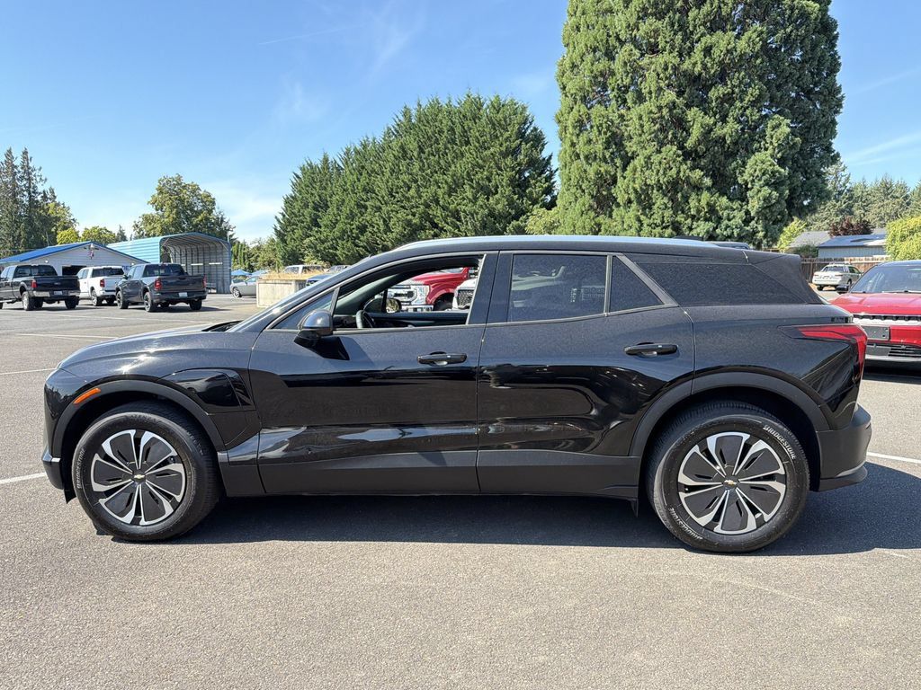 Used 2024 Chevrolet Blazer EV LT AWD/4WD image 3