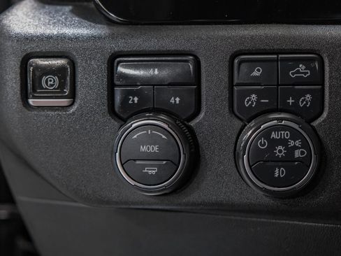 Used 2024 Chevrolet Silverado 3500 LT w/ Safety Package AWD/4WD image 29