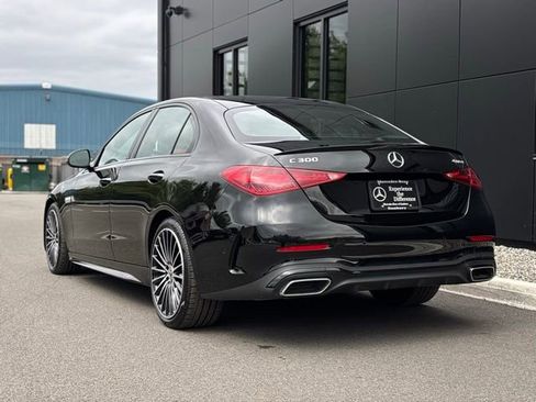 Used 2025 Mercedes-Benz C 300 4MATIC Sedan image 5