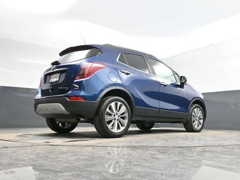 Used 2020 Buick Encore Preferred image 37
