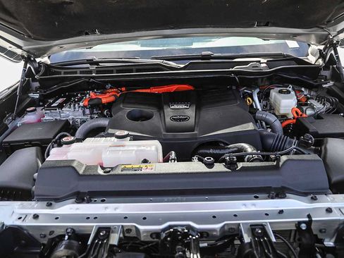 Certified 2025 Toyota Sequoia SR5 AWD/4WD image 26