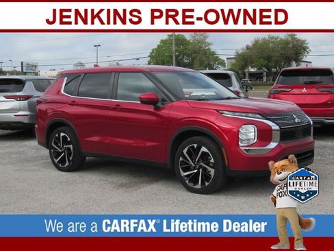 Used 2022 Mitsubishi Outlander ES image 1