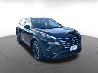 Used 2025 Nissan Rogue SV video 1