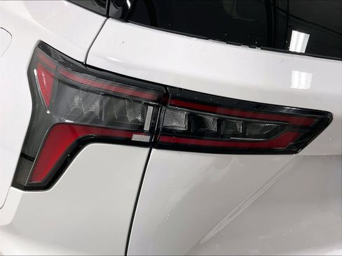 Used 2025 Chevrolet Equinox LT image 33