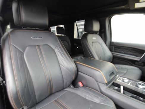 Used 2023 Ford Expedition Max Platinum image 39