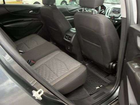 Used 2021 Chevrolet Equinox LT image 18