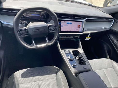 New 2026 Jeep Cherokee Laredo AWD/4WD image 11