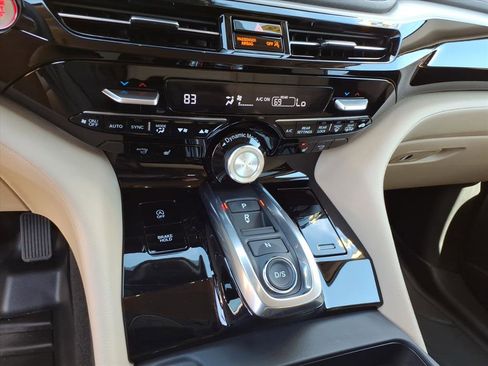Used 2025 Acura MDX SH-AWD image 19
