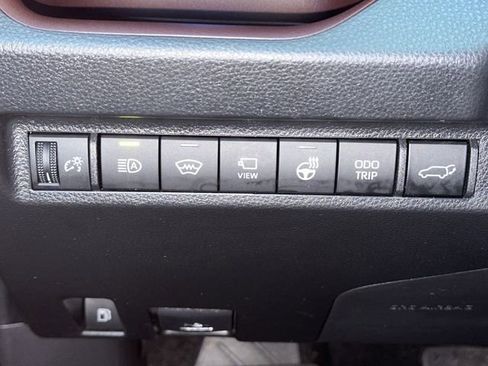 Used 2025 Toyota RAV4 Limited w/ Advanced Technology Package image 18