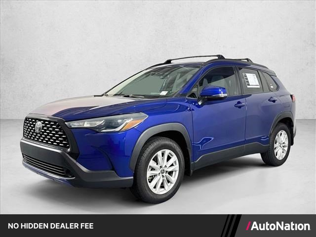 Used 2022 Toyota Corolla Cross LE AWD/4WD image 1