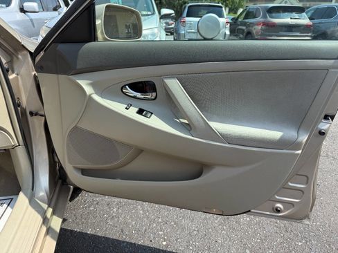 Used 2009 Toyota Camry image 27