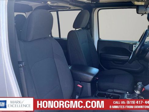 Used 2021 Jeep Gladiator Sport AWD/4WD image 30