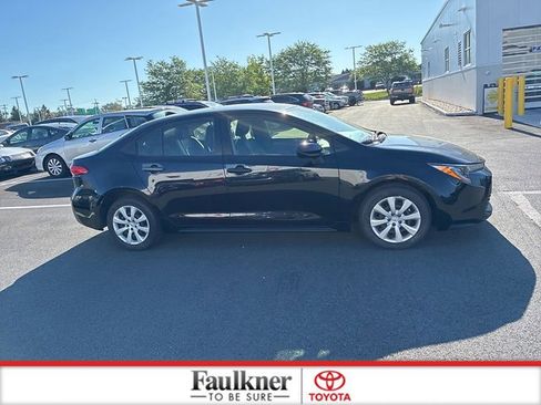 Certified 2023 Toyota Corolla LE FWD image 5