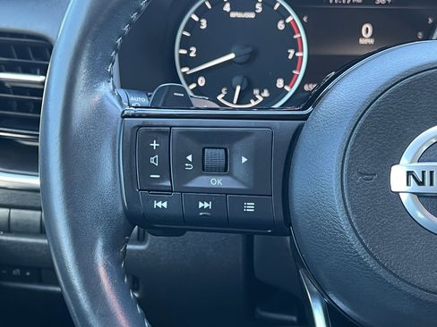 Used 2021 Nissan Rogue SL image 23