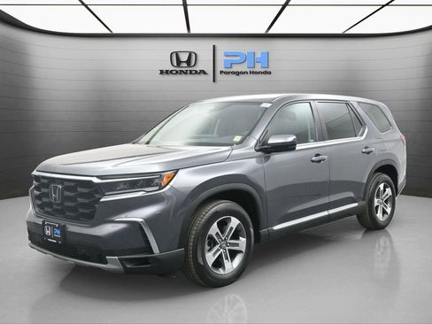 Certified 2025 Honda Pilot EX-L image 1