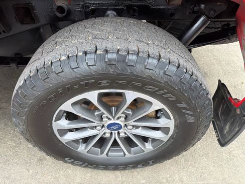 Used 2018 Ford F150 XLT w/ Equipment Group 302A Luxury AWD/4WD image 17