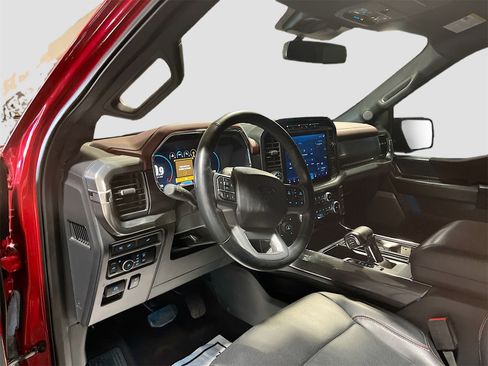 Used 2023 Ford F150 Lariat image 9