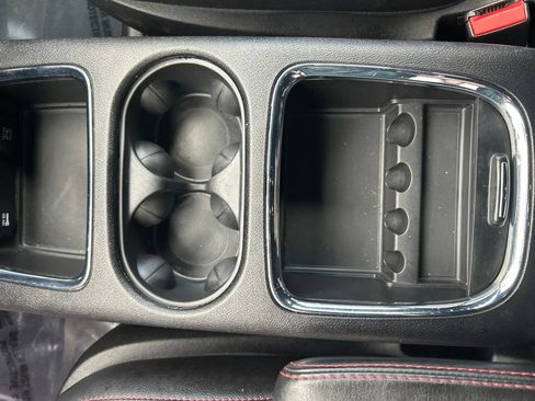 Used 2019 Dodge Grand Caravan GT FWD image 27