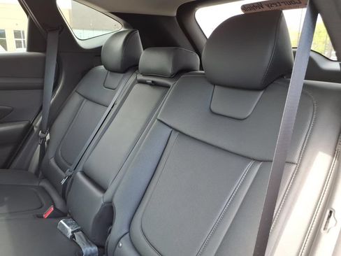 Used 2025 Hyundai Tucson SEL FWD image 11