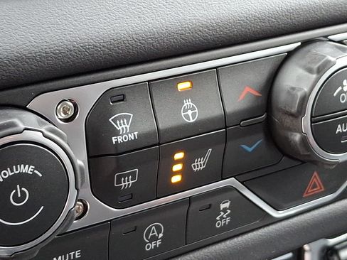 New 2026 Jeep Wrangler Unlimited Sahara AWD/4WD image 16