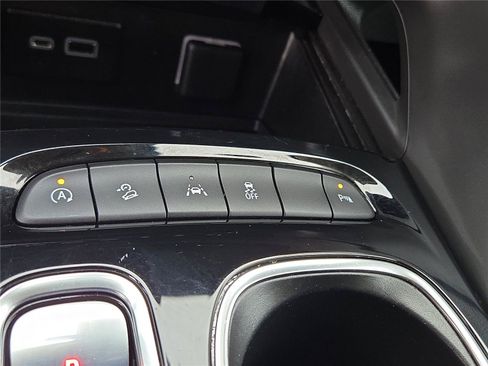 Used 2023 Buick Envision Essence w/ Sport Touring Package AWD/4WD image 9