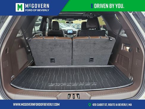 Used 2023 Ford Explorer King Ranch w/ Class IV Trailer Tow Package AWD/4WD image 31