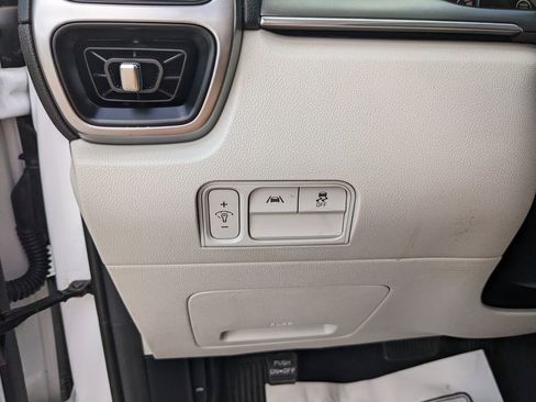 Certified 2023 Kia Sorento S w/ Panoramic Sunroof Package FWD image 27