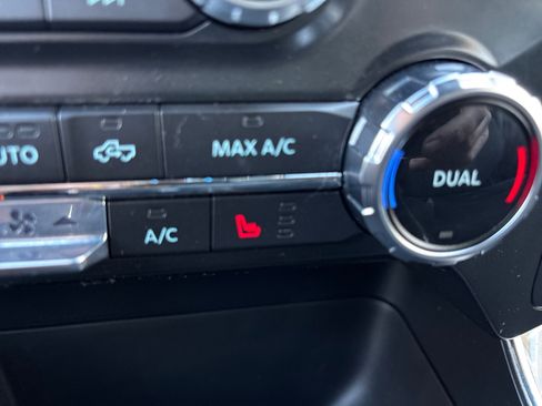 Used 2022 Ford F150 XLT w/ Equipment Group 302A High image 37