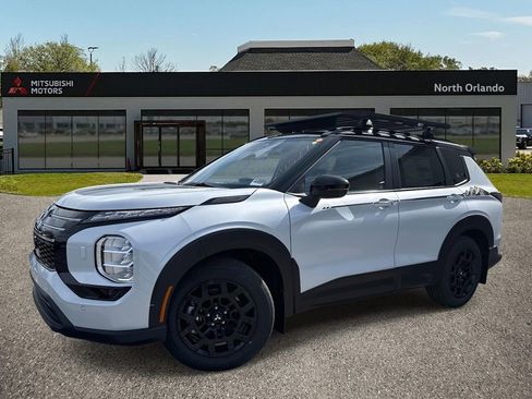 New 2026 Mitsubishi Outlander AWD image 1