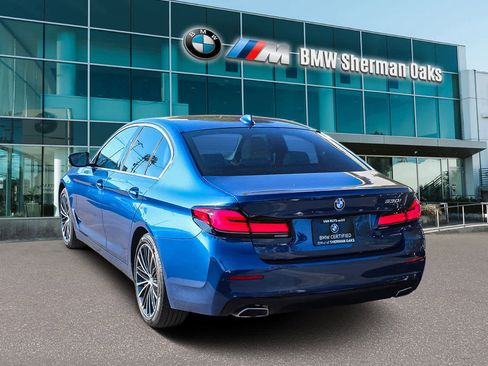 Certified 2023 BMW 530i w/ Premium Package image 6