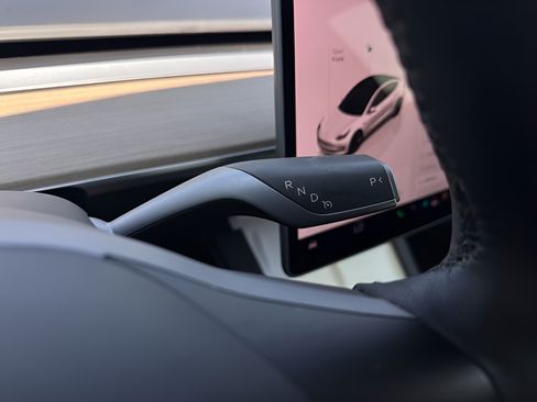 Used 2023 Tesla Model 3 Standard Range RWD image 14