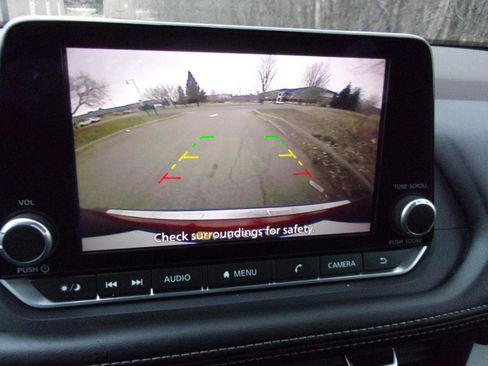 Used 2023 Nissan Rogue SV AWD/4WD image 21