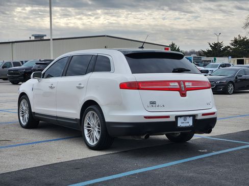 Used 2018 Lincoln MKT AWD w/ Technology Package image 5