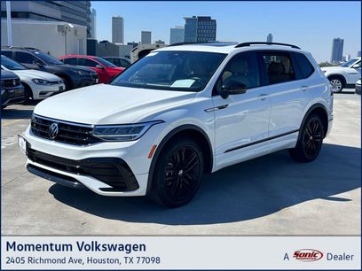 Used 2022 Volkswagen Tiguan SE R-Line
