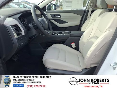 New 2026 Nissan Rogue SV FWD image 3