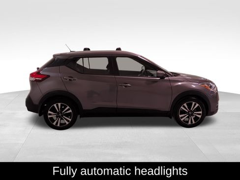 Used 2020 Nissan Kicks SV image 3