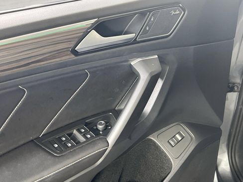 Used 2022 Volkswagen Tiguan SEL R-Line image 18