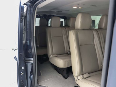 Used 2016 Nissan NV 3500 SL RWD image 14
