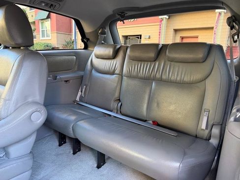 Used 2010 Toyota Sienna LE FWD image 34