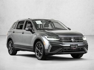 Used 2023 Volkswagen Tiguan SE AWD/4WD video 3