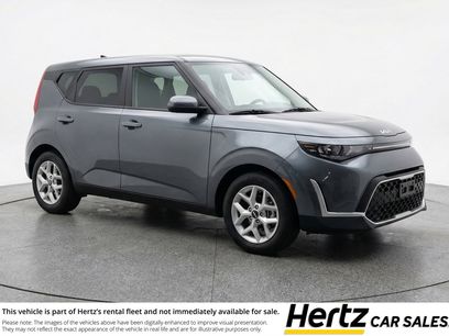 Used 2025 Kia Soul LX w/ LX Technology Package