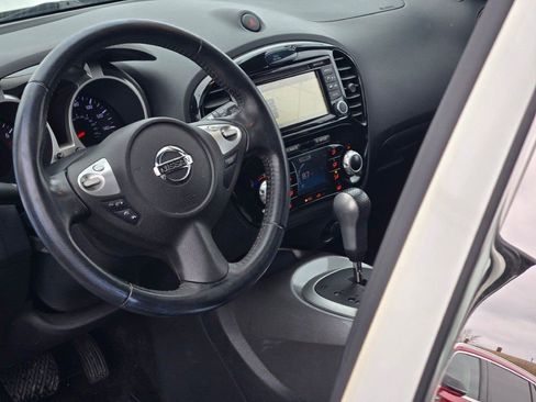 Used 2015 Nissan Juke SV w/ Technology Package image 20